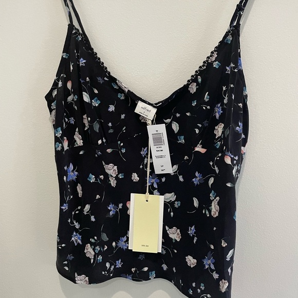 Aritzia Wilfred Naomi Camisole - Picture 3 of 3